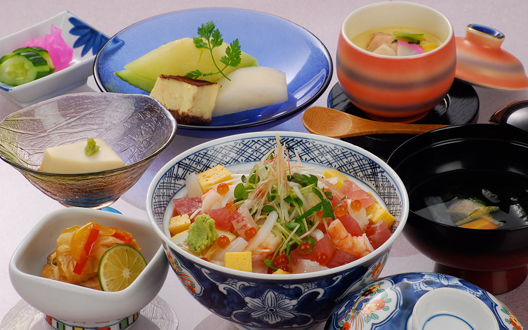 海鮮ちらし丼